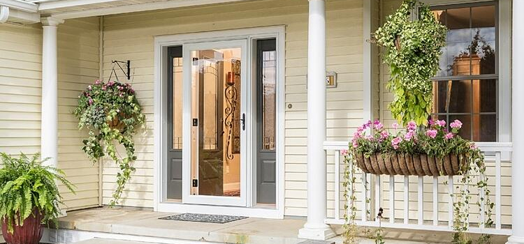 screen door installation in Temecula